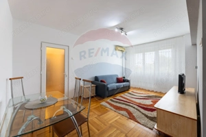 Apartament cu 2 camere de închiriat - zonă Ultracentrală - imagine 2