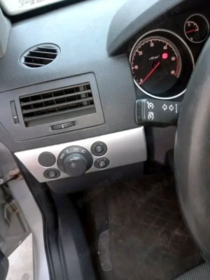 Opel Astra H 2009 - imagine 3