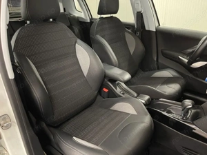 Peugeot 2008 - imagine 10