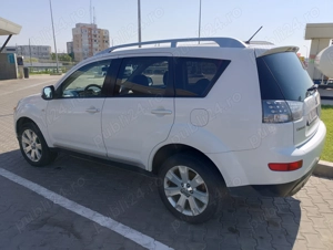 Mitsubishi Outlander 2.0DiD, 2007, 7 locuri, trapă, plus set roți de iarnă. - imagine 3