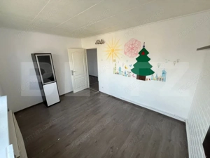 Apartament de vanzare, cu 2 camere, 54 mp, zona Micro 11 - imagine 7