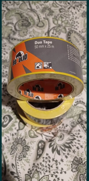 Bandă dublă adezivă