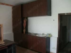 Imobil de inchiriat fosta clinica medicala - imagine 8