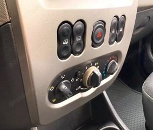 Dacia Sandero 1.2 16V 75 Live - imagine 17