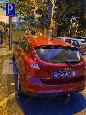 Ford Focus 2013 Race Red - imagine 4