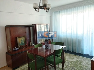 3 camere decomandate Bacau