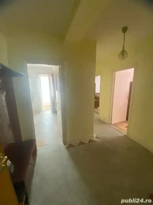 Vând apartament 3 camere