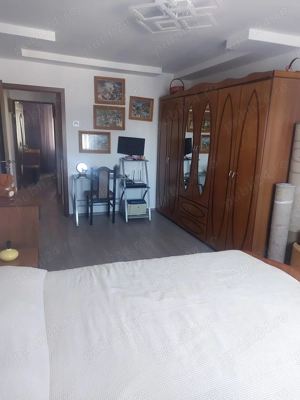 Vand apartament cu 2 camere decomandate in Siret - imagine 7