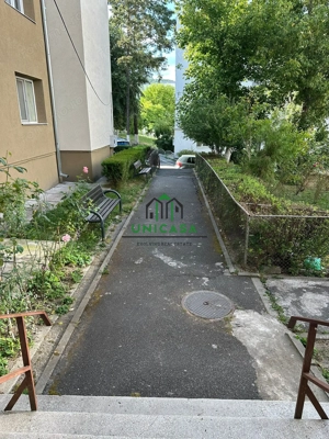 Apartament 3 camere - Zona Petrisor - imagine 3