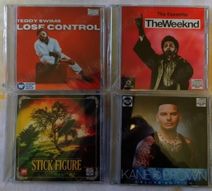 Vand CD -uri noi in tipla ,toate genurile ! 