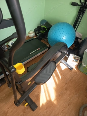 Vând bicicleta eliptica