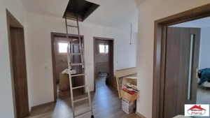 Casa parter si mansarda zona Unirii- Dara cu teren  - imagine 5