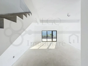 Casa noua tip duplex , 195 mp, 3 bai, 2 parcari, aproape de Vivo! - imagine 7
