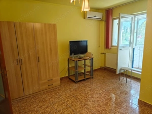 Garsoniera confort 1, bloc gars, bloc anii '80, metrou Dristor