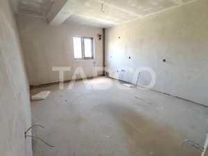 Apartament intabulat 3 camere balcon - etaj 1 - parcare - Comision 0 - imagine 9