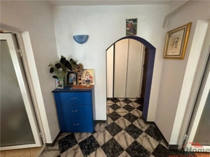 Apartament 2 camere, 54mp, etaj 4 cu acoperis - Central - - imagine 13