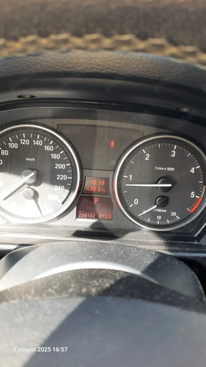 BMW X1  x drive 4x4 - imagine 8