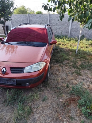 Vând sau dezmembrez Renault Megane  - imagine 2