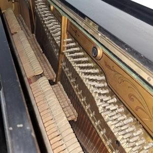Pianină Barthol Berlin, clape din fildeș în stare de funcționare  - imagine 2