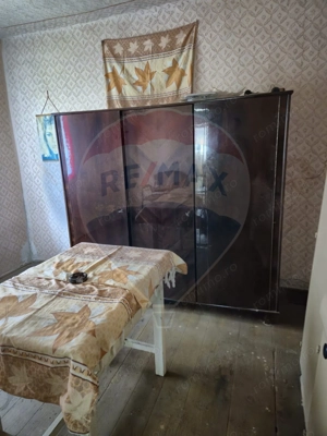 Casă / Vilă cu 4 camere de vânzare - imagine 2