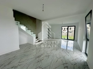 Duplex modern cu 4 camere, despartit prin camera tehnica, Giroc