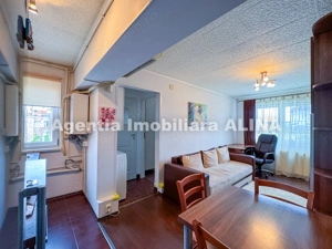 Ap. 2 camere LA CHEIE, in Deva, zona Dacia, Aleea Salcamilor, 27 mp, semidecomandat, et 4... - imagine 15