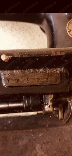 Mașina cusut ADRIA - imagine 2