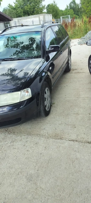 Vând schimb passsat B5.5 1.9 tdi stare buna de funcționare mai multe detalii la telefon sau wapp - imagine 3