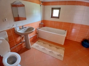 Casă cu teren și Anexe  - imagine 4