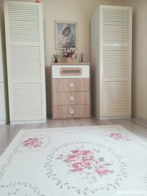 Inchiriez apatament Cornisa Bistritei direct proprietar