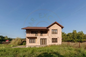 O casa cu lumina din plin si aer curat, Babana, AG - imagine 18