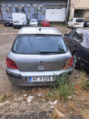 Vand autoturism Peugeot 307, an fabricatie 2005 - imagine 3