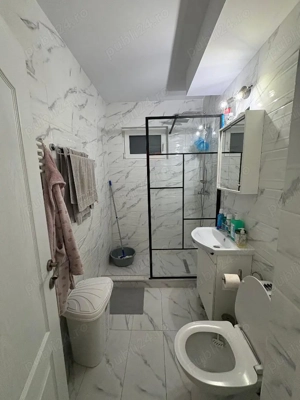 Închiriez garsonieră confort I în zona Pieței Râmnicu Sărat - imagine 4