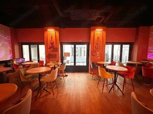 Spatiu Comercial de inchiriat in Pasajul Vulturul Negru