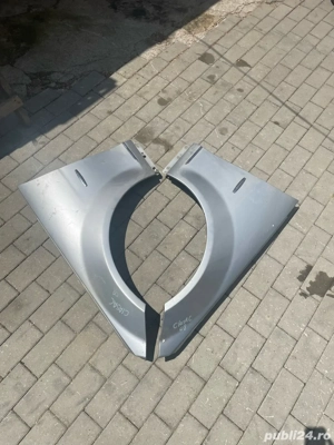 Aripi față stânga și dreapta Mercedes C-Class W204 (C200) 2007-2010 - imagine 2