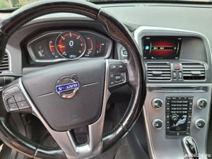 Vand Volvo XC60, diesel, cutie automata, an fabricatie decembrie 2016 - imagine 3