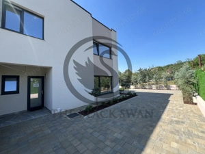 Casa cu 4 camere de vanzare | Premium | Nou | Moreni - Bld. Republicii - imagine 3