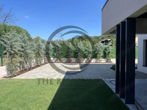 Casa cu 4 camere de vanzare | Premium | Nou | Moreni - Bld. Republicii - imagine 6