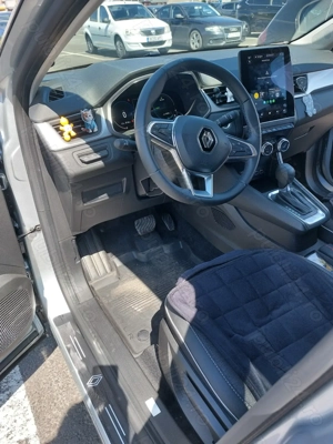 Renault Captur E-Tech 145 Full Hybrid  - imagine 8 Renault Captur E-Tech 145 Full Hybrid  - imagine 8