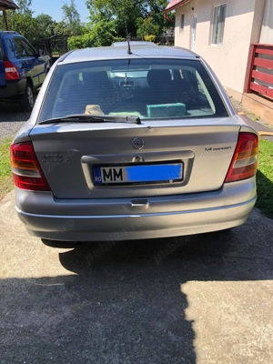 Opel Astra din 2007 - imagine 4