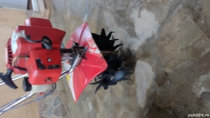 Motosapă Mantis cu motor in 2 timpi Honda dotată cu freza si scarificator  - imagine 5