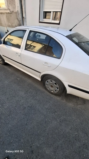 Cine o vrea sa o ia...