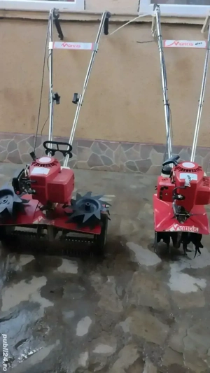 Motosapă Mantis cu motor in 2 timpi Honda dotată cu freza si scarificator 