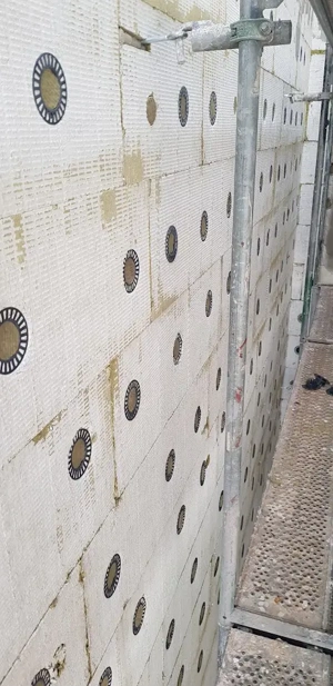 Executam case la rosu ,Fatade ,Acoperisuri  - imagine 4