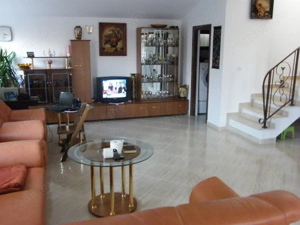 Otopeni, închiriez vila