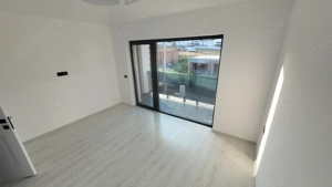 Meseriaş. Gresie, Glet, Var, Parchet - imagine 2