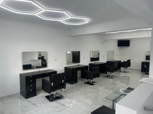 Posturi de lucru disponibile într-un salon modern din Târgoviște  - imagine 2