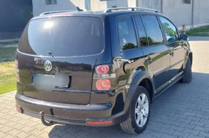 VW Touran Cross - imagine 3 VW Touran Cross - imagine 3