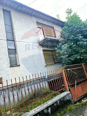 Casă / Vilă cu 6 camere de vânzare în zona Ultracentral