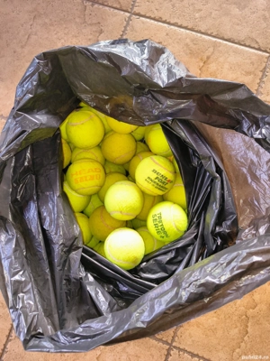Mingi pentru tenis de camp